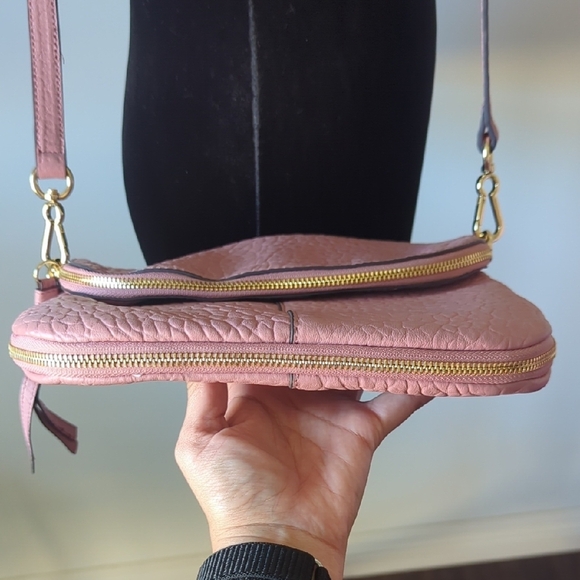 Vince Camuto Pink Textured Crossbody Bag - Picture 6 of 12